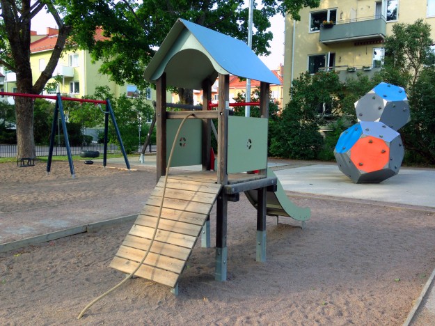 Rutschkana och klätterredskap i S:t Göransparken (Tripolisparken), Uppsala